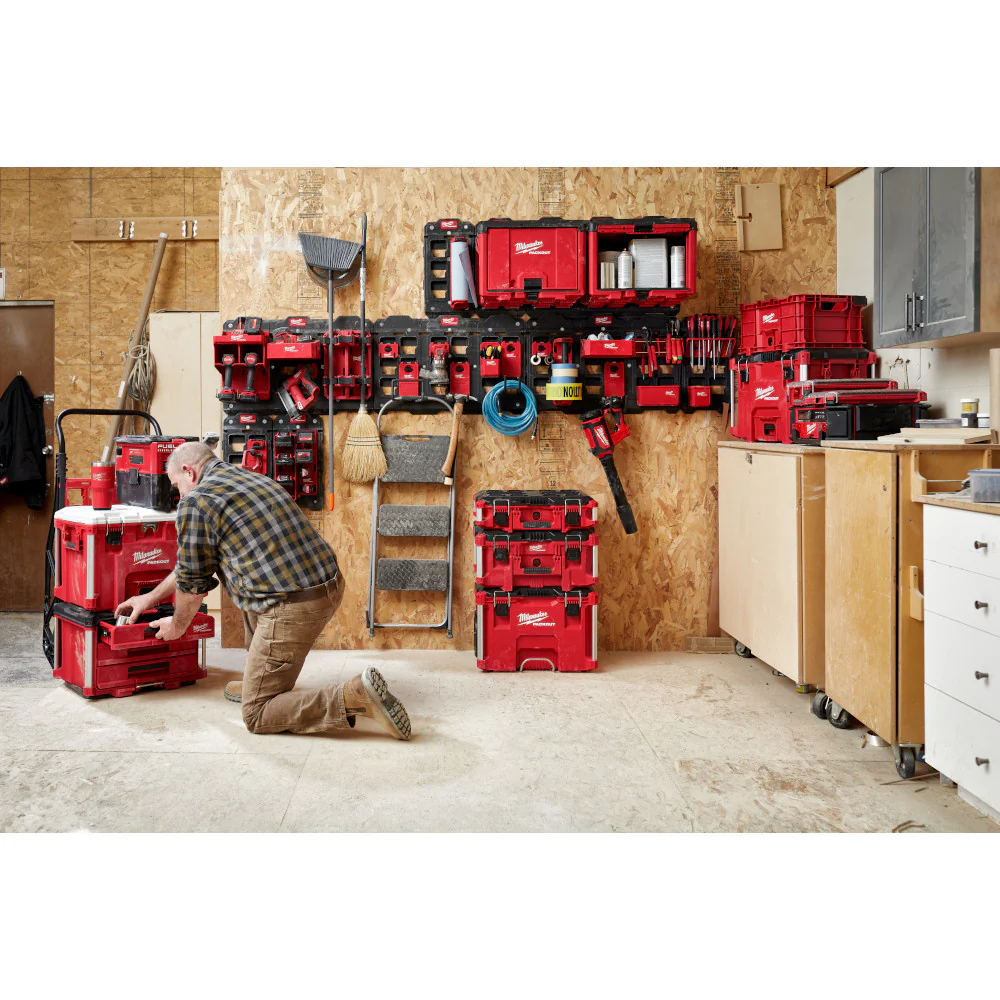 Milwaukee PACKOUT™ 40QT XL Cooler - Image 9
