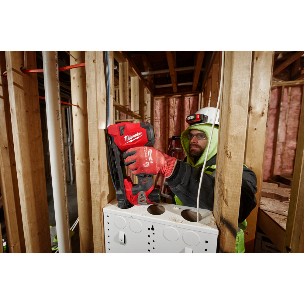 Milwaukee M12™ Cable Stapler Kit - Image 10