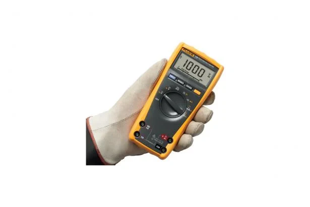 Fluke True-RMS Digital Multimeter, Model 175* - Image 3