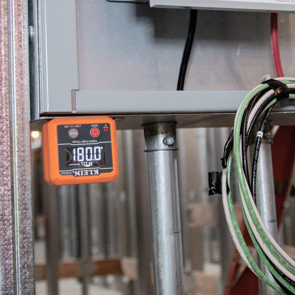 Klein Tools Digital Angle Gauge and Level, Model 935DAG - Image 8