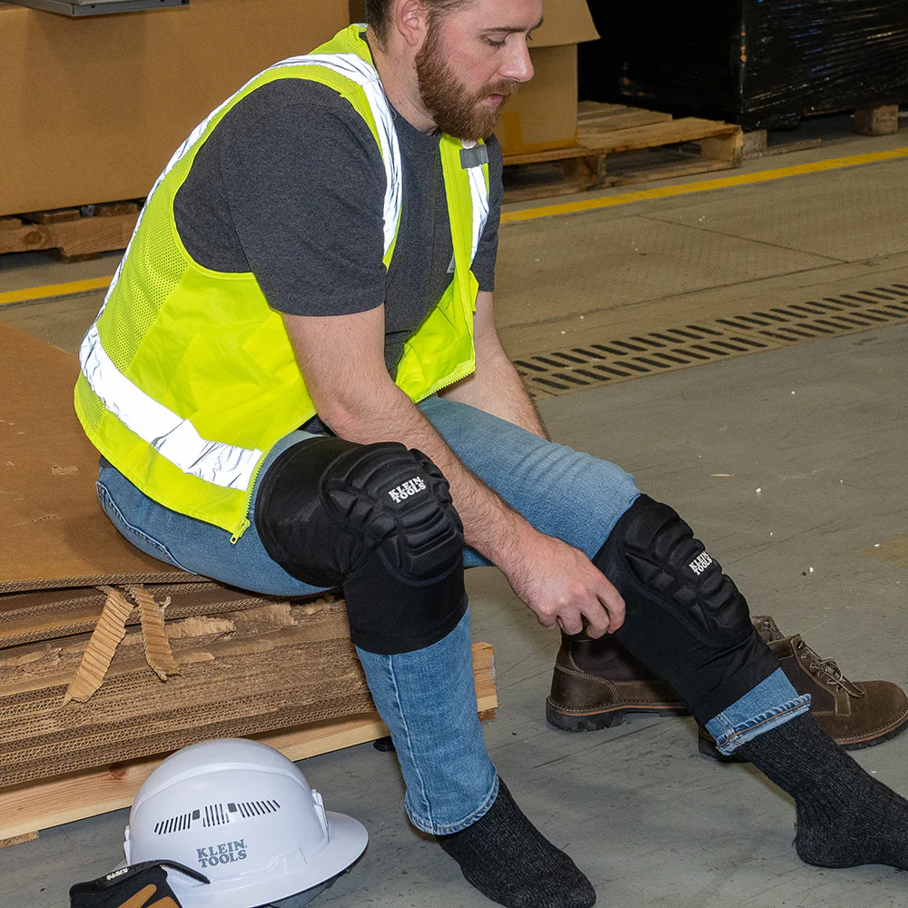 Klein Tools Lightweight Knee Pad Sleeves, Small/Medium, Model 60614 - Image 8