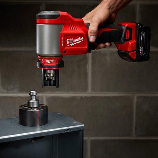 Milwaukee M18™ Force Logic™ 10Ton Knockout Tool 1/2 in. to 4 in. Kit, Model 2676-23* - Image 6